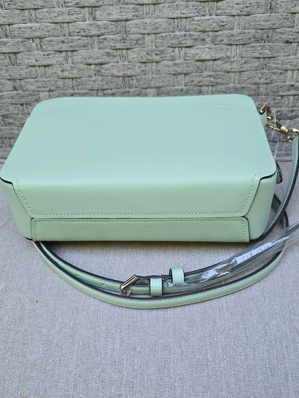 NWOT Kate Spade Pistachio Green Saffiano Crossbody Bag